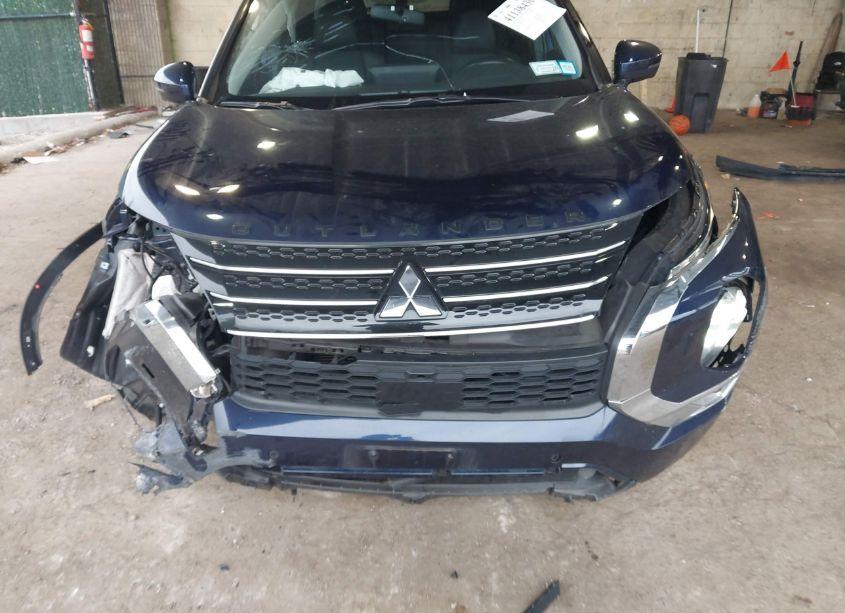 Photo 6 of 2024 Mitsubishi Outlander SE 2.5 S-AWC (VIN JA4J4VA88RZ015830)