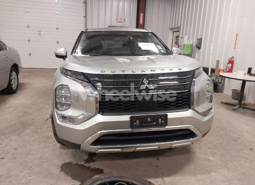 Photo 13 of 2024 Mitsubishi Outlander SE 2.5 S-AWC (VIN JA4J4VA88RZ018274)