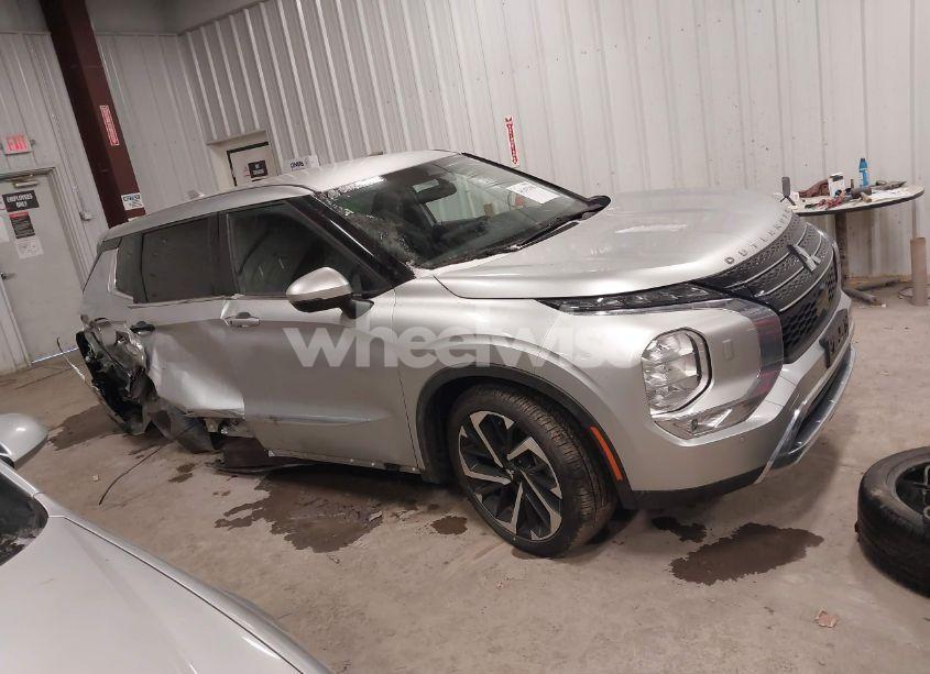 Photo 14 of 2024 Mitsubishi Outlander SE 2.5 S-AWC (VIN JA4J4VA88RZ018274)