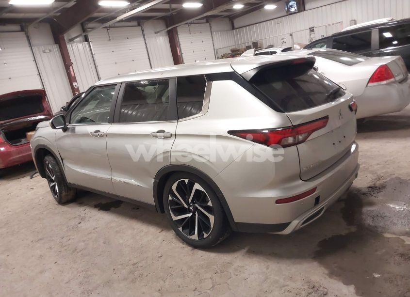 Photo 15 of 2024 Mitsubishi Outlander SE 2.5 S-AWC (VIN JA4J4VA88RZ018274)