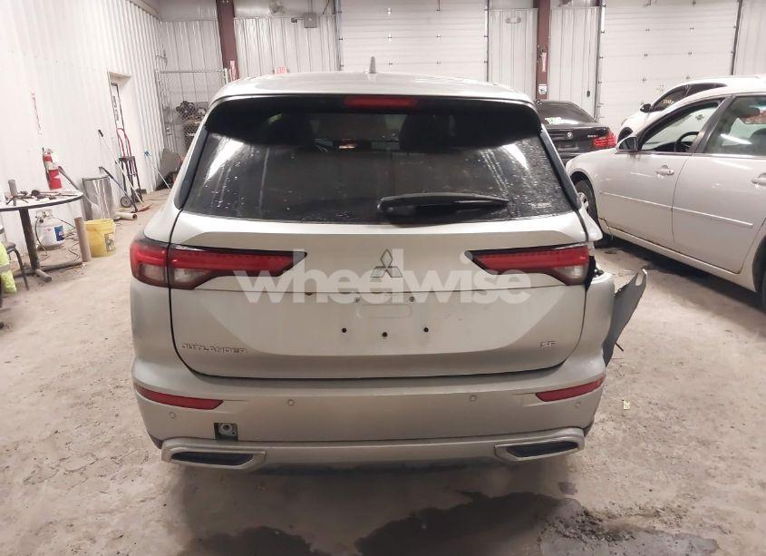 Photo 17 of 2024 Mitsubishi Outlander SE 2.5 S-AWC (VIN JA4J4VA88RZ018274)