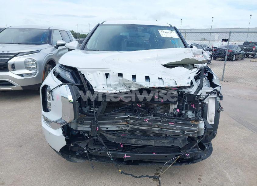 Photo 12 of 2024 Mitsubishi Outlander SE 2.5 S-AWC/SE BLACK EDITION S-AWC/SE BLACK EDITION W/PANO ROOF S-AWC/SE RALLIART S-AWC (VIN JA4J4VA88RZ062436)