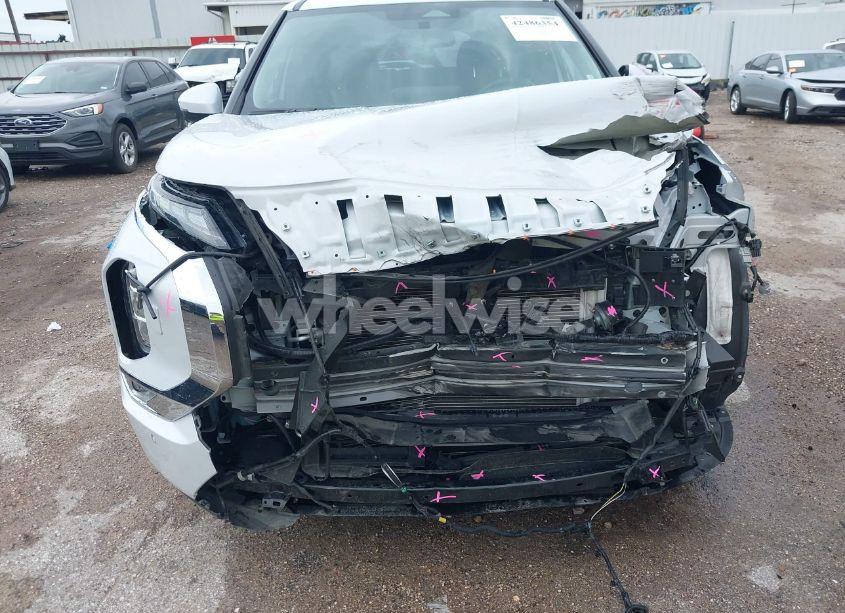 Photo 6 of 2024 Mitsubishi Outlander SE 2.5 S-AWC/SE BLACK EDITION S-AWC/SE BLACK EDITION W/PANO ROOF S-AWC/SE RALLIART S-AWC (VIN JA4J4VA88RZ062436)