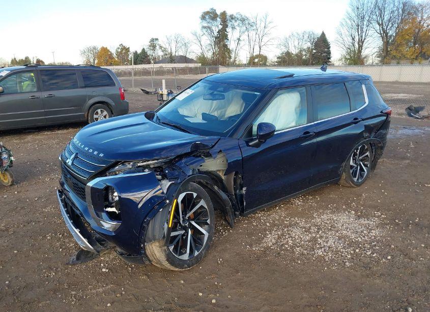 Photo 2 of 2024 Mitsubishi Outlander SE 2.5 (VIN JA4J4VA89RZ004030)