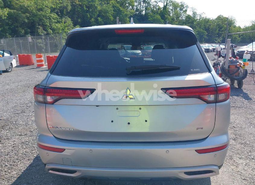 Photo 16 of 2024 Mitsubishi Outlander SE 2.5 S-AWC/SE BLACK EDITION S-AWC/SE BLACK EDITION W/PANO ROOF S-AWC/SE RALLIART S-AWC (VIN JA4J4VA89RZ059061)