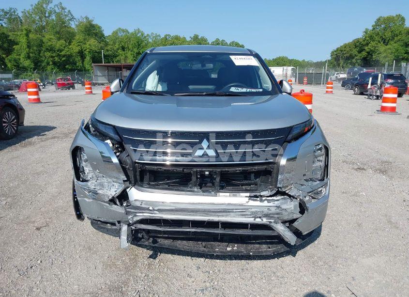 Photo 6 of 2024 Mitsubishi Outlander SE 2.5 S-AWC/SE BLACK EDITION S-AWC/SE BLACK EDITION W/PANO ROOF S-AWC/SE RALLIART S-AWC (VIN JA4J4VA89RZ059061)