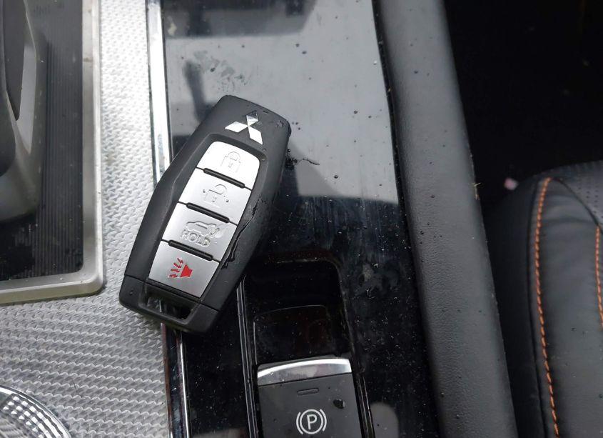 Photo 11 of 2022 Mitsubishi Outlander SEL 2.5 /SEL LAUNCH EDITION /SEL SPECIAL EDITION (VIN JA4J4VA8XNZ030369)