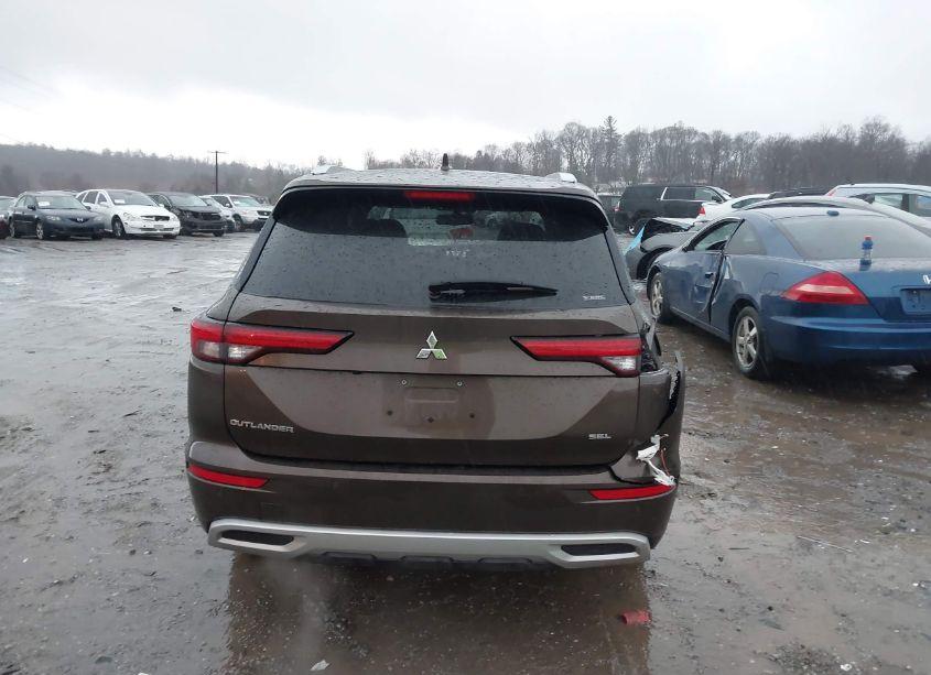 Photo 17 of 2022 Mitsubishi Outlander SEL 2.5 /SEL LAUNCH EDITION /SEL SPECIAL EDITION (VIN JA4J4VA8XNZ030369)