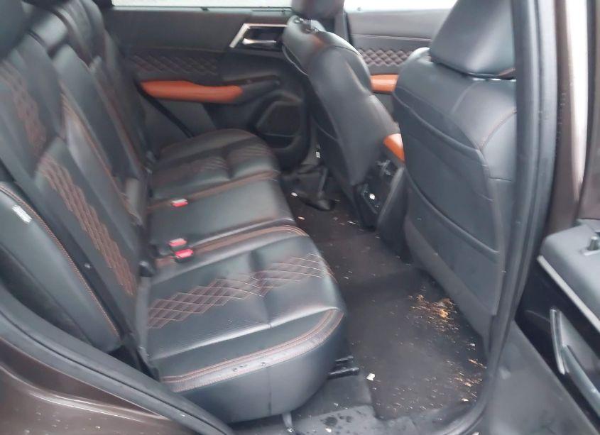 Photo 8 of 2022 Mitsubishi Outlander SEL 2.5 /SEL LAUNCH EDITION /SEL SPECIAL EDITION (VIN JA4J4VA8XNZ030369)