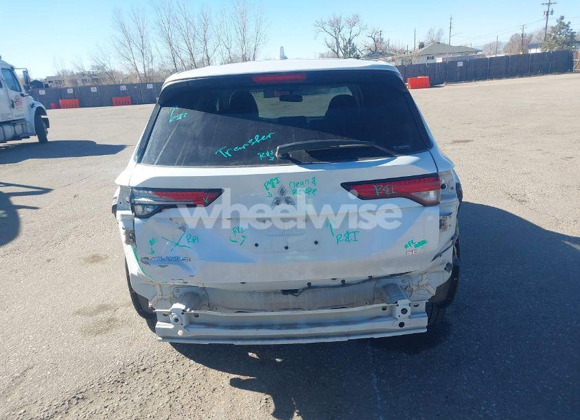 Photo 16 of 2024 Mitsubishi Outlander SE 2.5 S-AWC/SE BLACK EDITION S-AWC/SE BLACK EDITION W/PANO ROOF/SE RALLIART S-AWC (VIN JA4J4VA8XRZ051857)