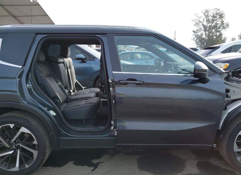 Photo 13 of 2024 Mitsubishi Outlander SEL 2.5 (VIN JA4J4WA81RZ055804)