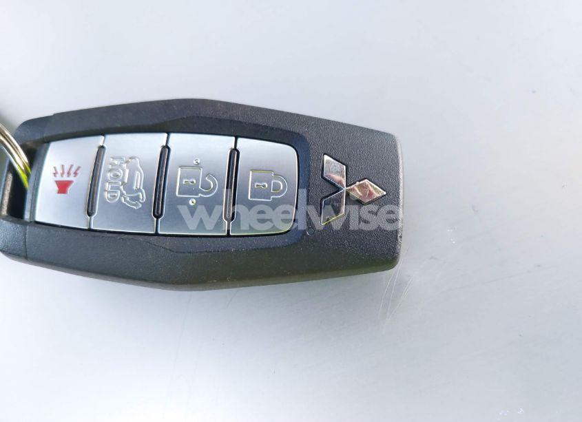 Photo 11 of 2024 Mitsubishi Outlander SEL PLATINUM EDITION (VIN JA4J4WA84RZ039385)