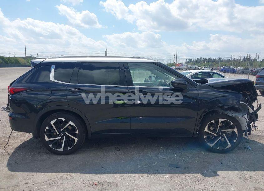 Photo 14 of 2024 Mitsubishi Outlander SEL PLATINUM EDITION (VIN JA4J4WA84RZ039385)