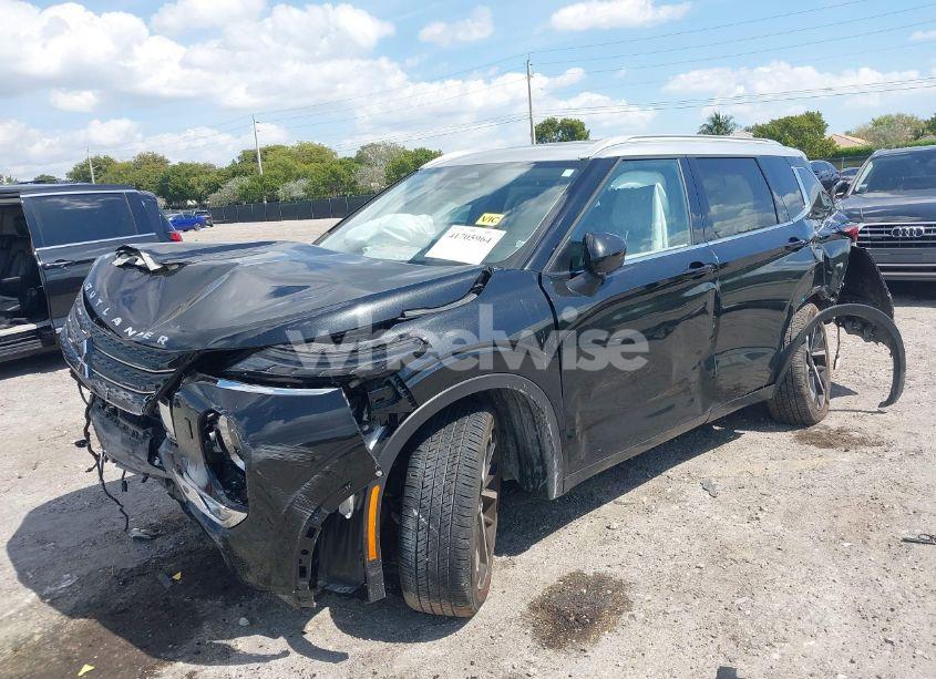 Photo 2 of 2024 Mitsubishi Outlander SEL PLATINUM EDITION (VIN JA4J4WA84RZ039385)