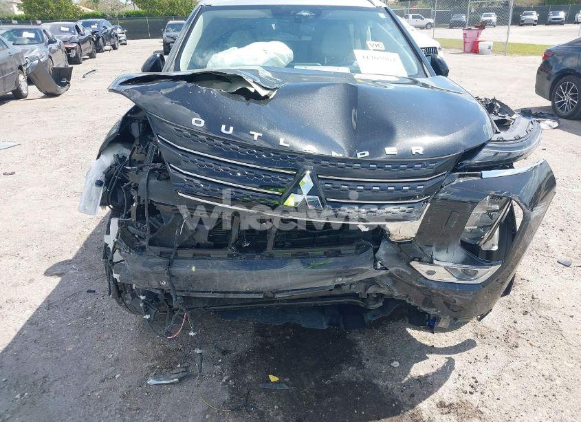Photo 6 of 2024 Mitsubishi Outlander SEL PLATINUM EDITION (VIN JA4J4WA84RZ039385)