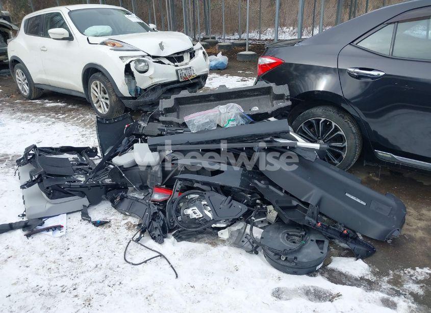 Photo 12 of 2024 Mitsubishi Outlander SEL PLATINUM EDITION S-AWC (VIN JA4J4WA87RZ030521)