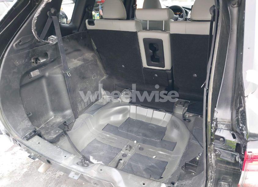 Photo 21 of 2024 Mitsubishi Outlander SEL PLATINUM EDITION S-AWC (VIN JA4J4WA87RZ030521)