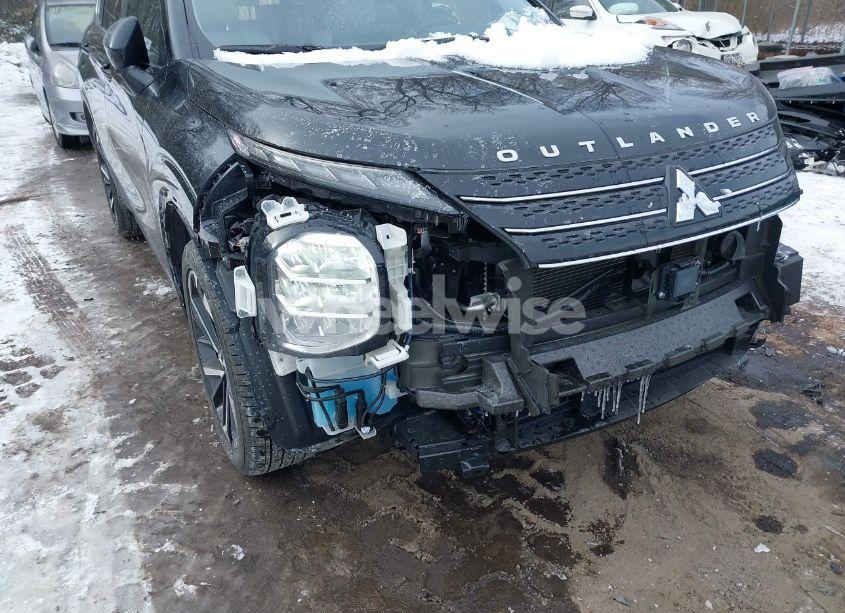 Photo 22 of 2024 Mitsubishi Outlander SEL PLATINUM EDITION S-AWC (VIN JA4J4WA87RZ030521)