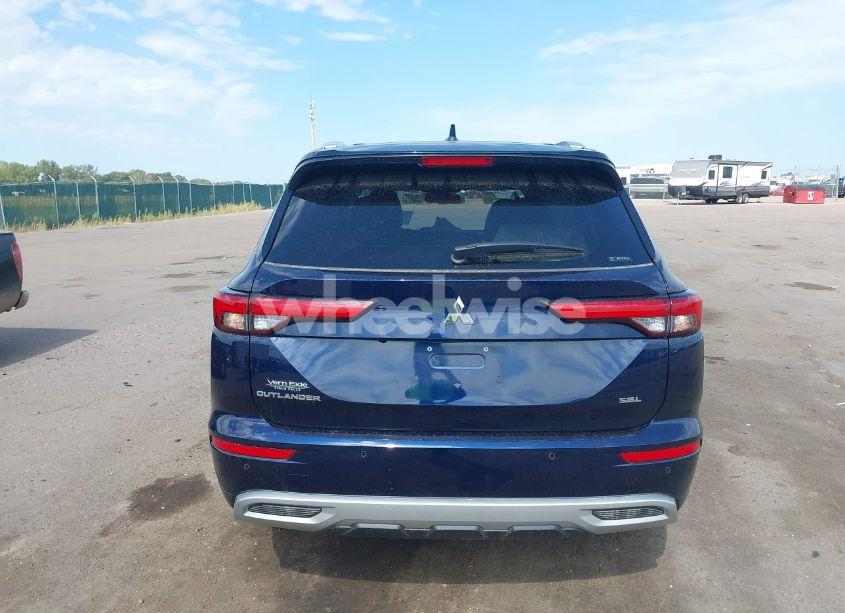 Photo 16 of 2024 Mitsubishi Outlander SEL 2.5 S-AWC (VIN JA4J4WA88RZ018247)