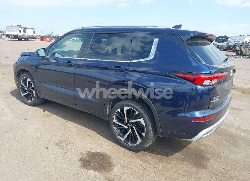 Photo 3 of 2024 Mitsubishi Outlander SEL 2.5 S-AWC (VIN JA4J4WA88RZ018247)