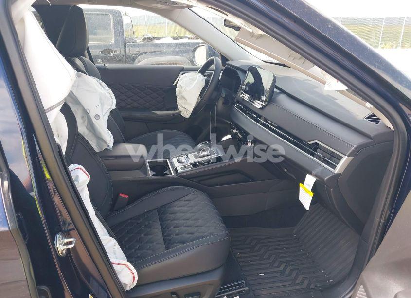 Photo 5 of 2024 Mitsubishi Outlander SEL 2.5 S-AWC (VIN JA4J4WA88RZ018247)