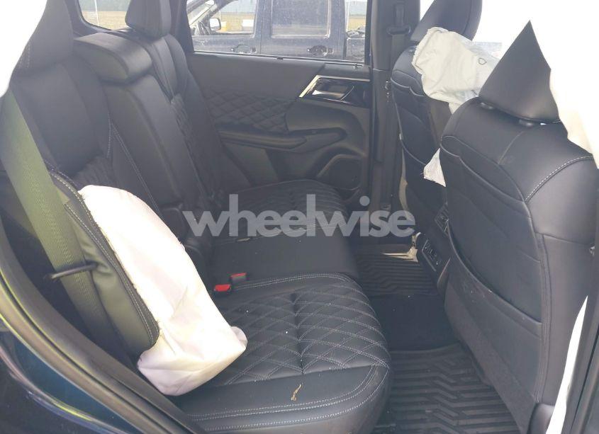 Photo 8 of 2024 Mitsubishi Outlander SEL 2.5 S-AWC (VIN JA4J4WA88RZ018247)