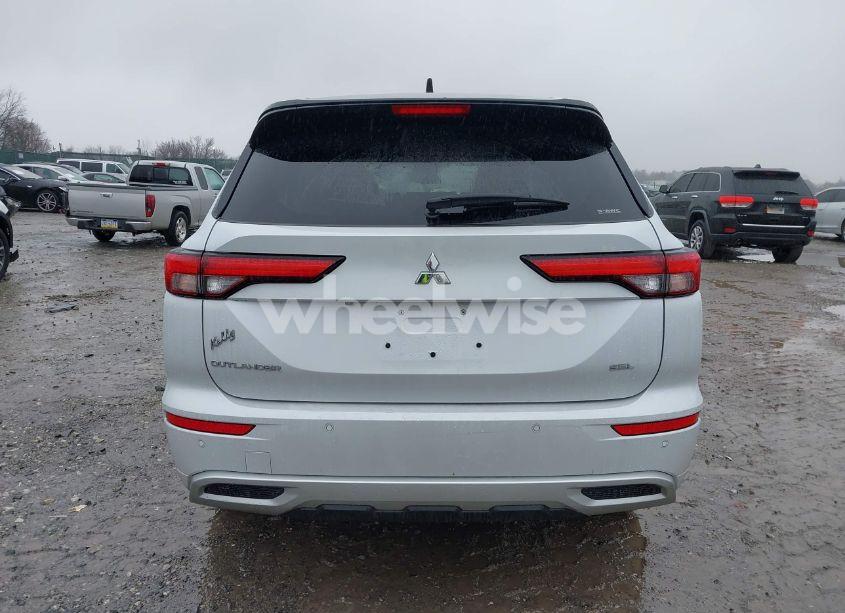 Photo 15 of 2024 Mitsubishi Outlander SEL 2.5 (VIN JA4J4WA89RZ008875)