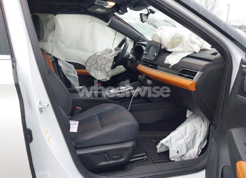 Photo 5 of 2024 Mitsubishi Outlander SEL 2.5 (VIN JA4J4WA89RZ008875)