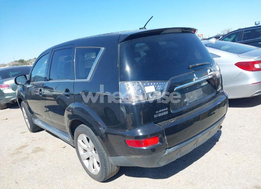Photo 3 of 2011 Mitsubishi Outlander XLS (VIN JA4JS4AX6BU021376)