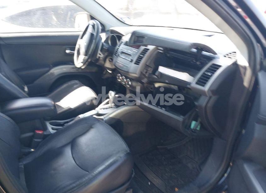 Photo 5 of 2011 Mitsubishi Outlander XLS (VIN JA4JS4AX6BU021376)