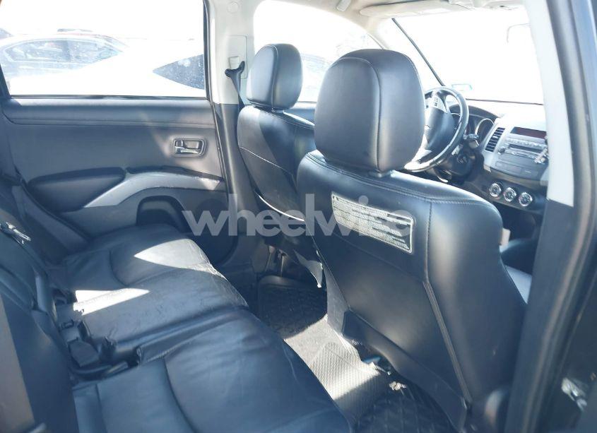 Photo 8 of 2011 Mitsubishi Outlander XLS (VIN JA4JS4AX6BU021376)