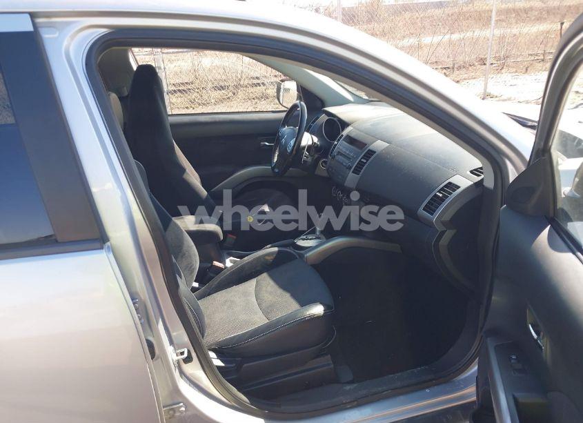 Photo 5 of 2012 Mitsubishi Outlander SE (VIN JA4JT3AW0CU002810)