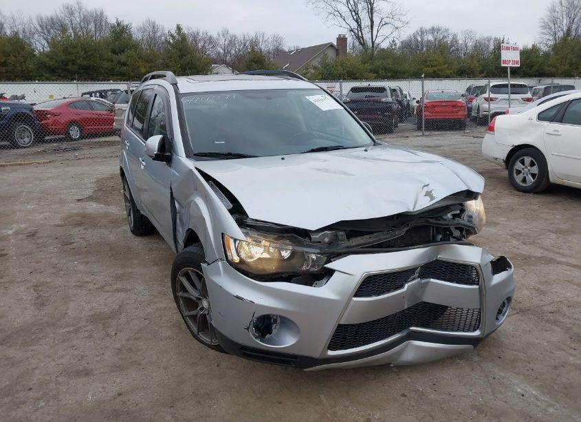 2013 Mitsubishi Outlander SE (VIN JA4JT3AW0DU010049) main photo