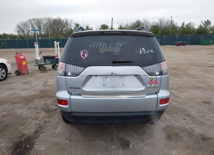 Photo 17 of 2013 Mitsubishi Outlander SE (VIN JA4JT3AW0DU010049)