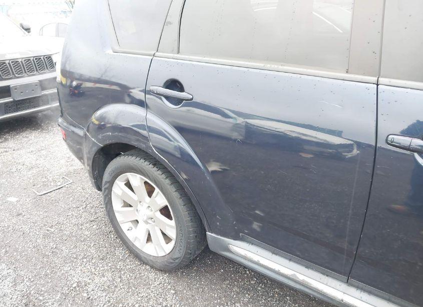 Photo 13 of 2011 Mitsubishi Outlander SE (VIN JA4JT3AW1BU015497)