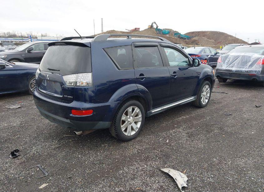 Photo 4 of 2011 Mitsubishi Outlander SE (VIN JA4JT3AW1BU015497)