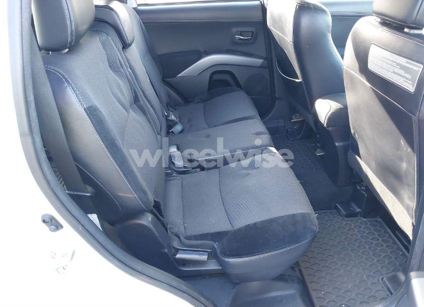 Photo 8 of 2012 Mitsubishi Outlander SE (VIN JA4JT3AW1CU000712)