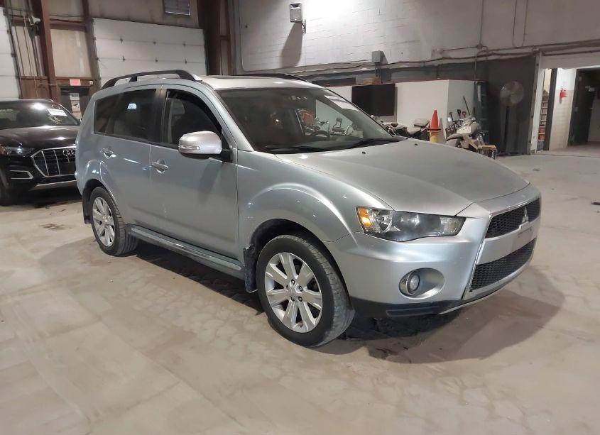 2011 Mitsubishi Outlander SE (VIN JA4JT3AW2BU007506) main photo