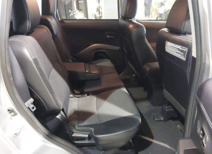 Photo 8 of 2011 Mitsubishi Outlander SE (VIN JA4JT3AW2BU007506)