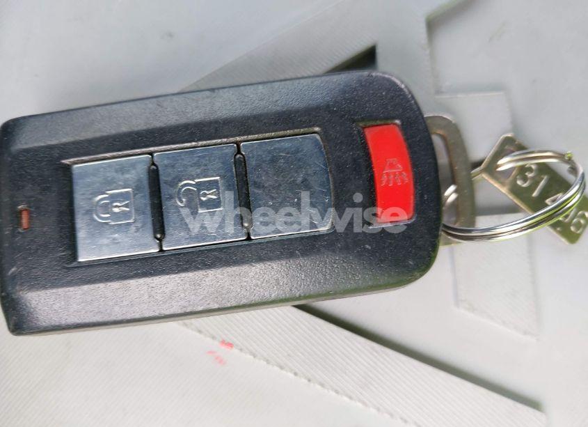 Photo 11 of 2012 Mitsubishi Outlander SE (VIN JA4JT3AW4CU028570)