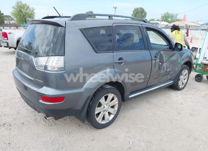 Photo 4 of 2012 Mitsubishi Outlander SE (VIN JA4JT3AW4CU028570)