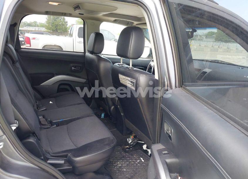 Photo 8 of 2012 Mitsubishi Outlander SE (VIN JA4JT3AW4CU028570)