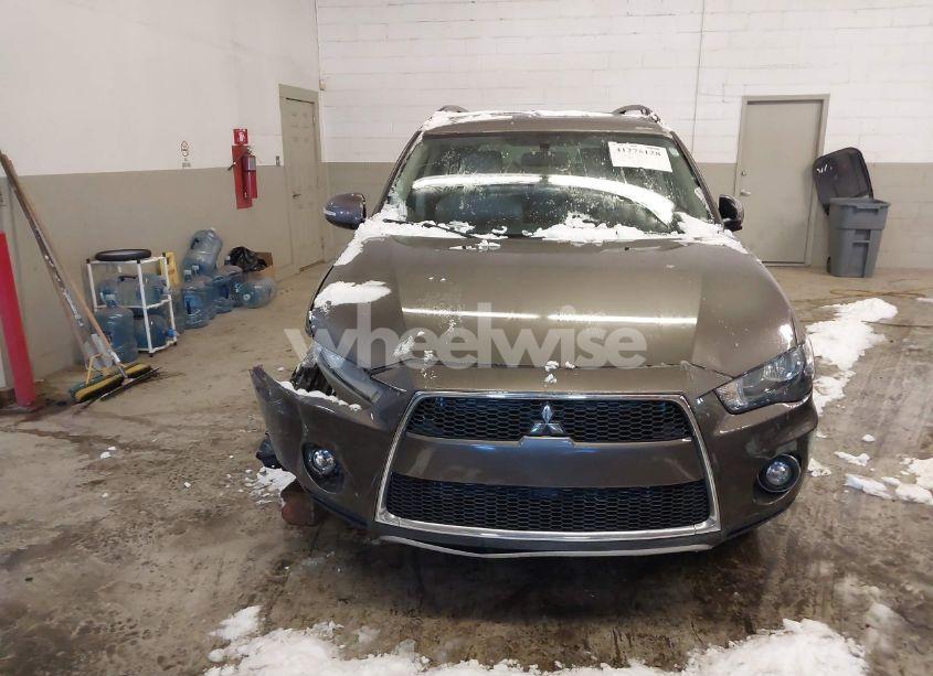 Photo 12 of 2011 Mitsubishi Outlander SE (VIN JA4JT3AW6BU015219)