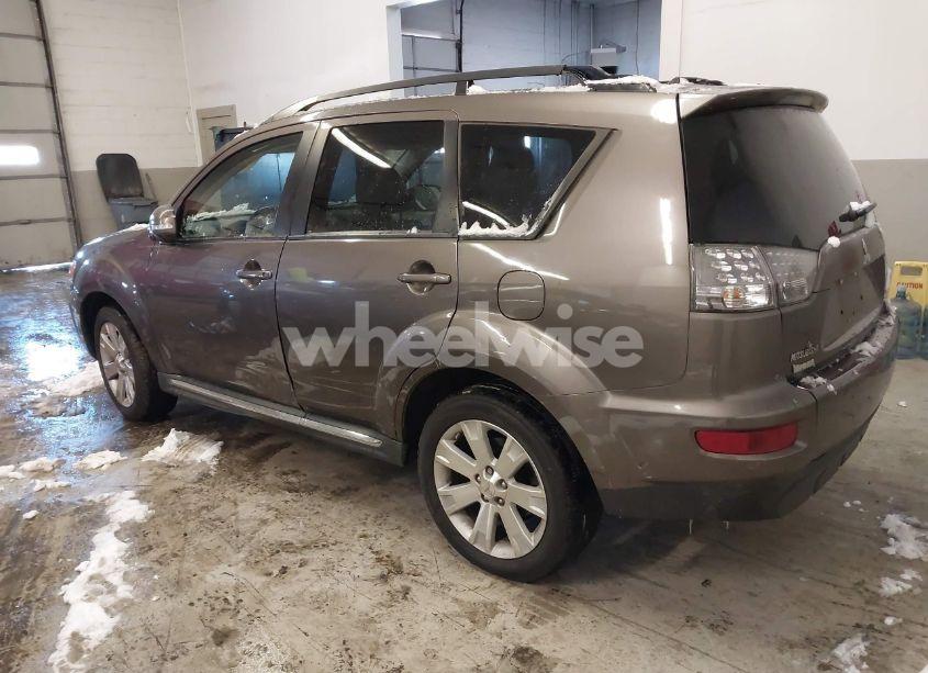 Photo 3 of 2011 Mitsubishi Outlander SE (VIN JA4JT3AW6BU015219)