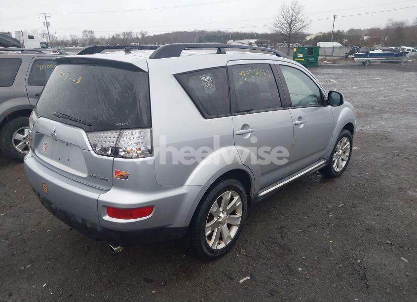 Photo 4 of 2011 Mitsubishi Outlander SE (VIN JA4JT3AW7BU036029)