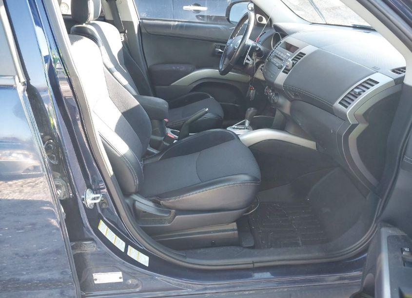 Photo 5 of 2012 Mitsubishi Outlander SE (VIN JA4JT3AW7CU030359)