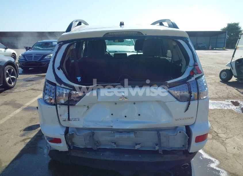 Photo 17 of 2013 Mitsubishi Outlander SE (VIN JA4JT3AW7DU020366)