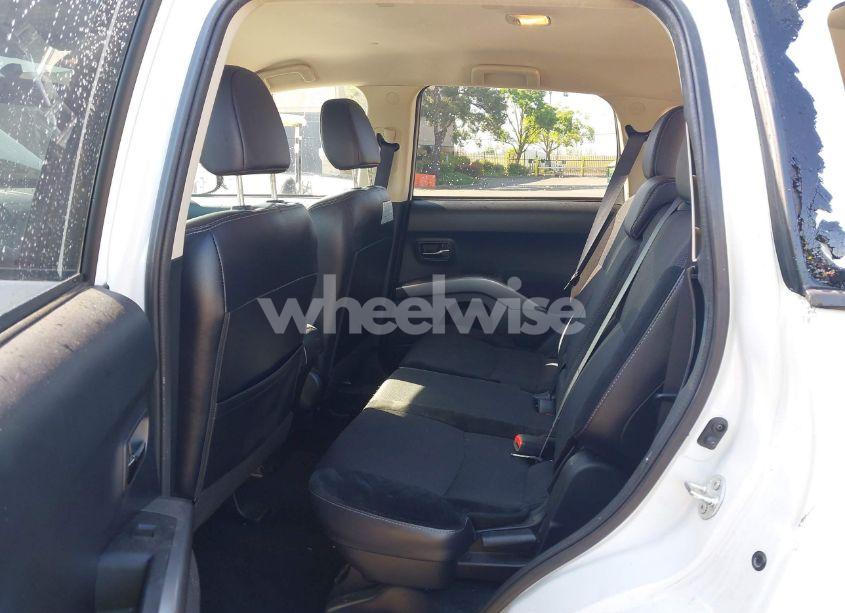 Photo 8 of 2013 Mitsubishi Outlander SE (VIN JA4JT3AW7DU020366)