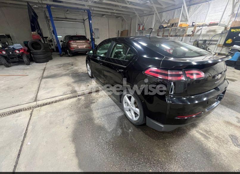 Photo 3 of 2013 Chevrolet Volt (VIN JA4JT3AW8CU******)