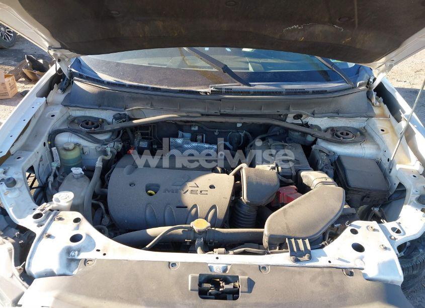 Photo 10 of 2011 Mitsubishi Outlander SE (VIN JA4JT3AW9BU015991)